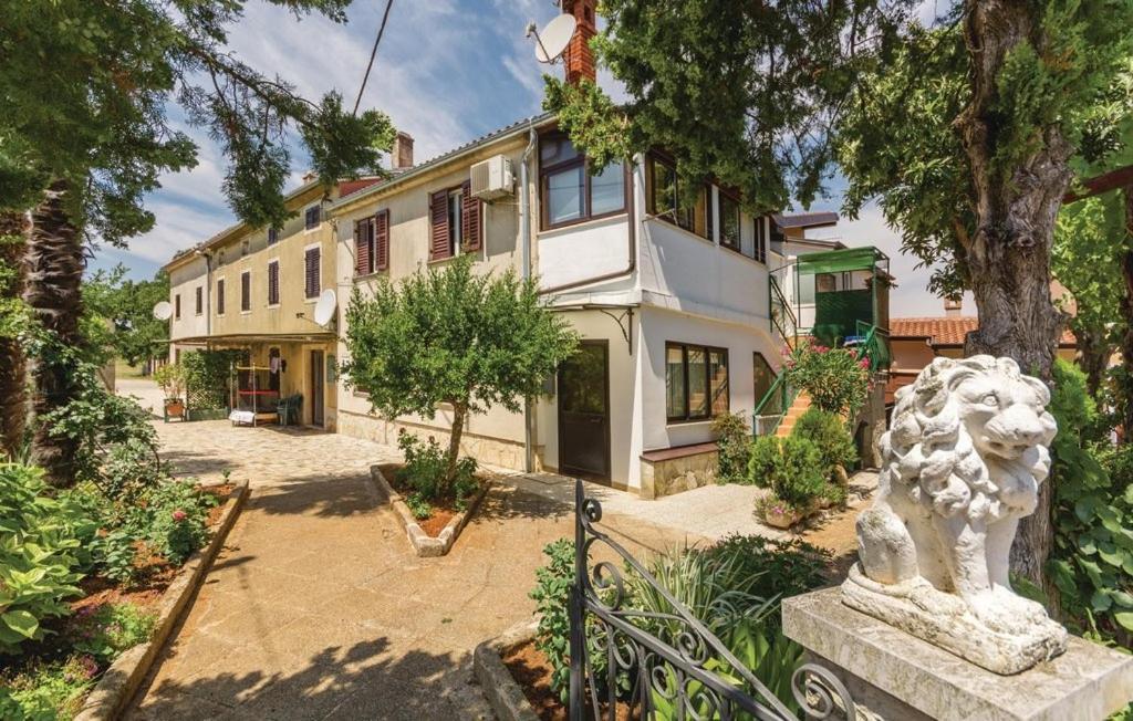 Apartments With A Parking Space Novigrad - 14408 Exterior foto
